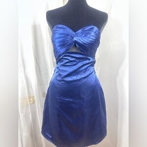 Elegant Blue Strapless Dress